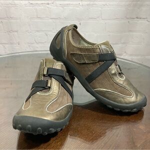 6 Provo by Clark’s Slip on sneakers great for hiking